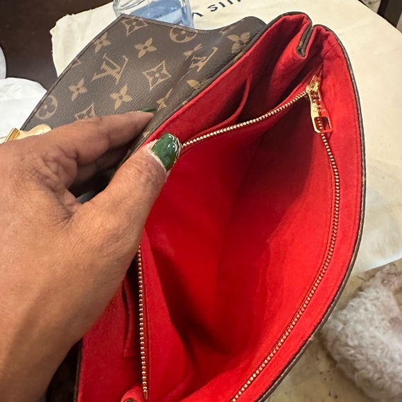 Louis Vuitton, Lake Placide, Crossbody - Picture 9 of 13